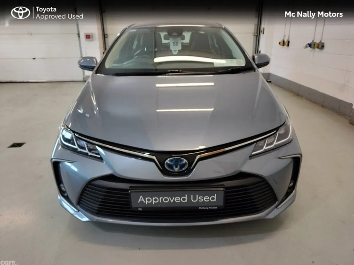 Toyota Corolla Saloon, Petrol Hybrid, 2022, Grey