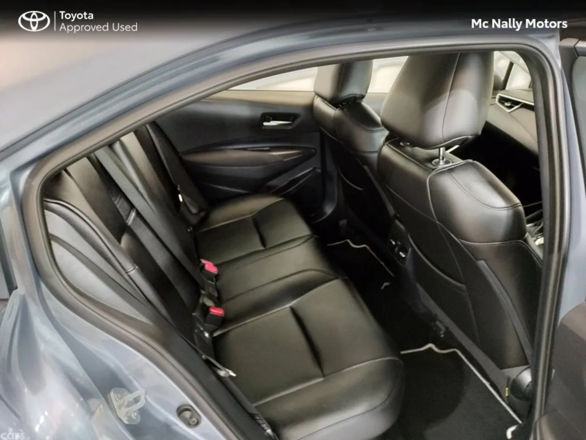 Toyota Corolla Saloon, Petrol Hybrid, 2022, Grey
