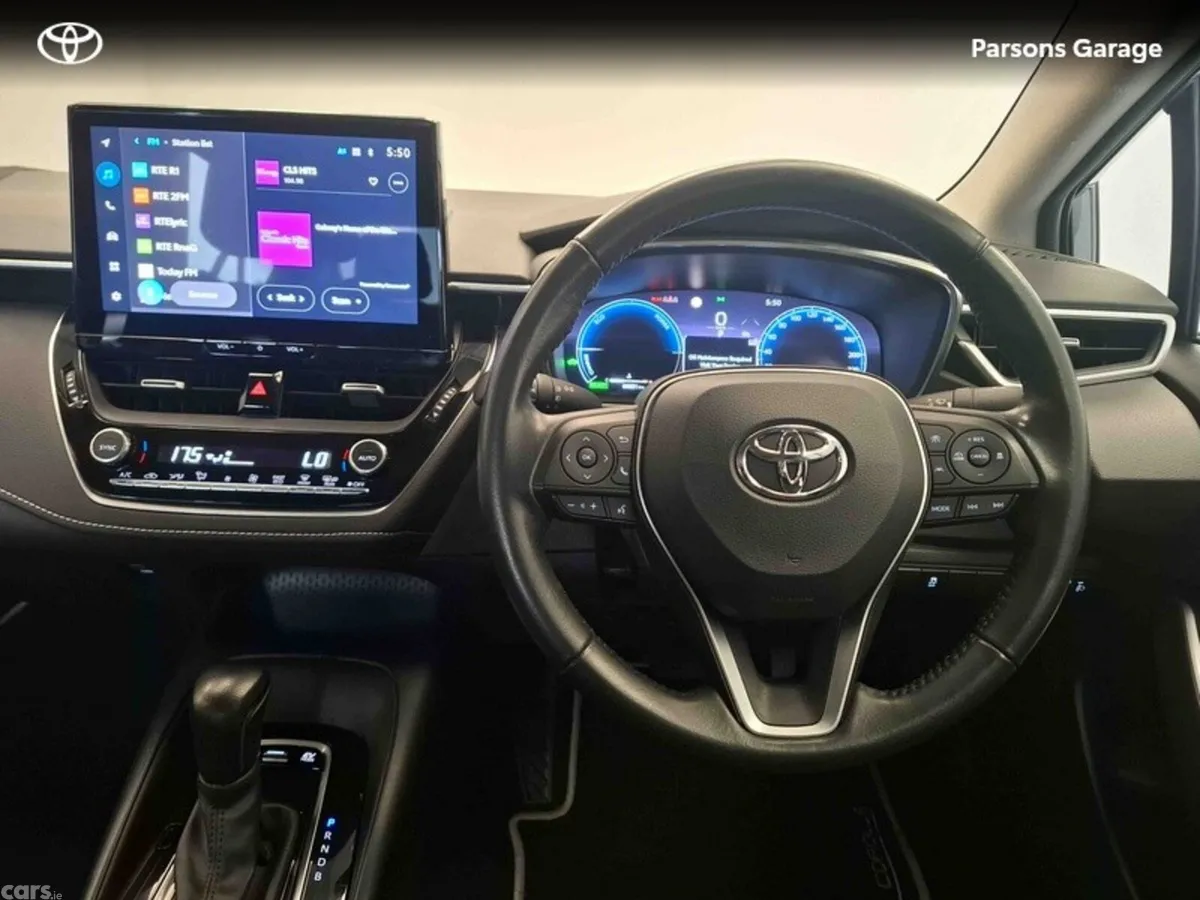Toyota Corolla Saloon, Petrol Hybrid, 2021, Grey