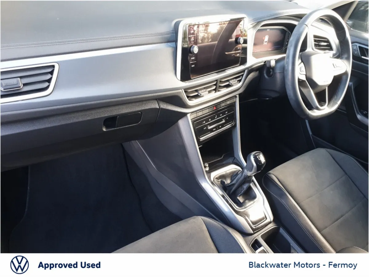 Volkswagen T-Roc SUV, Diesel, 2023, Black