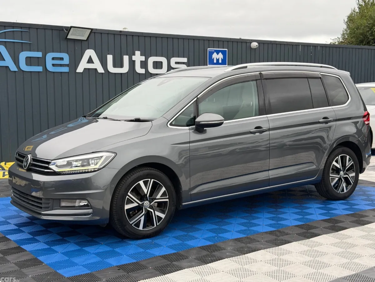 Volkswagen Touran MPV, Diesel, 2020, Grey