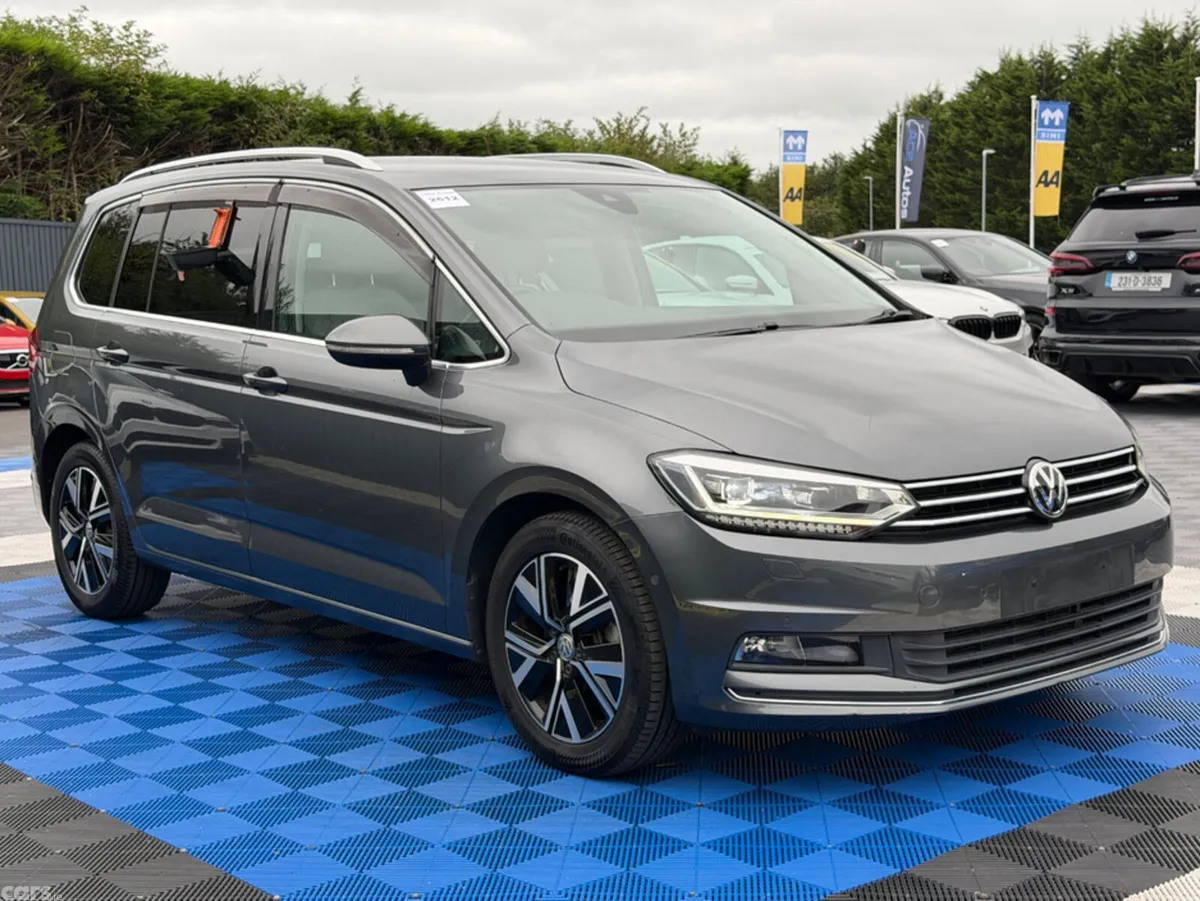 Volkswagen Touran MPV, Diesel, 2020, Grey