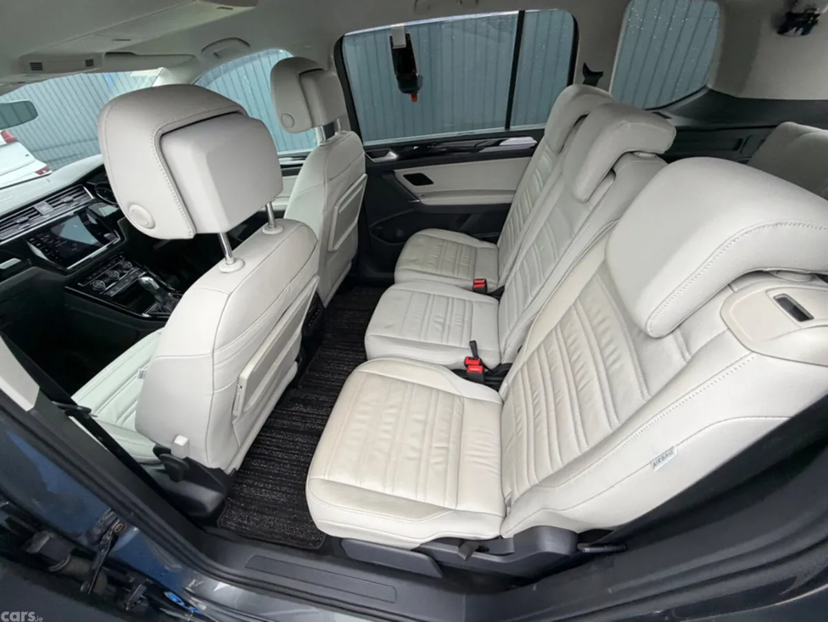 Volkswagen Touran MPV, Diesel, 2020, Grey