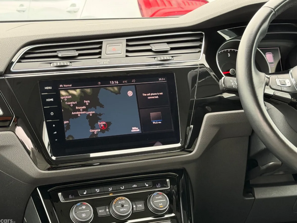 Volkswagen Touran MPV, Diesel, 2020, Grey