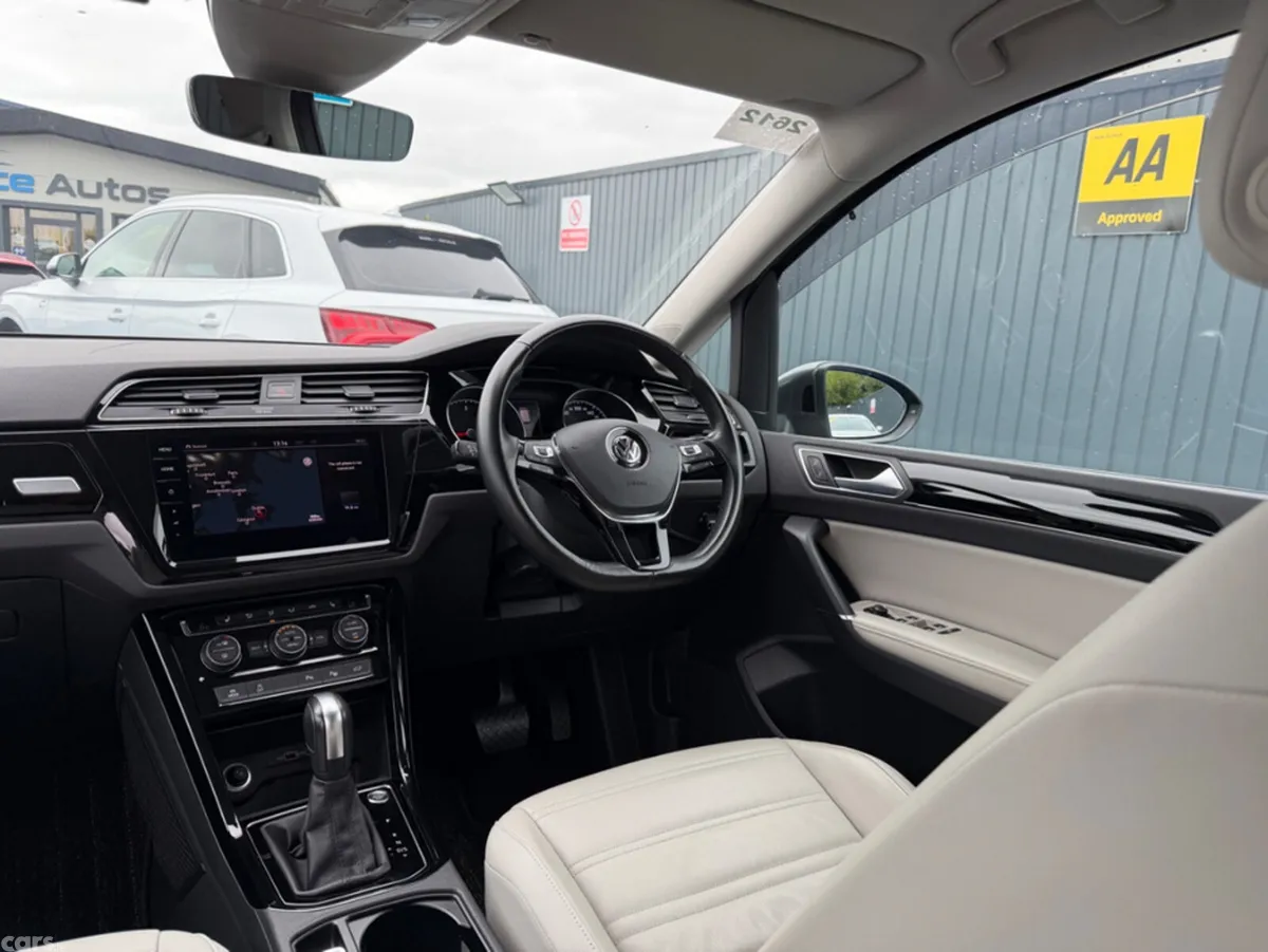 Volkswagen Touran MPV, Diesel, 2020, Grey