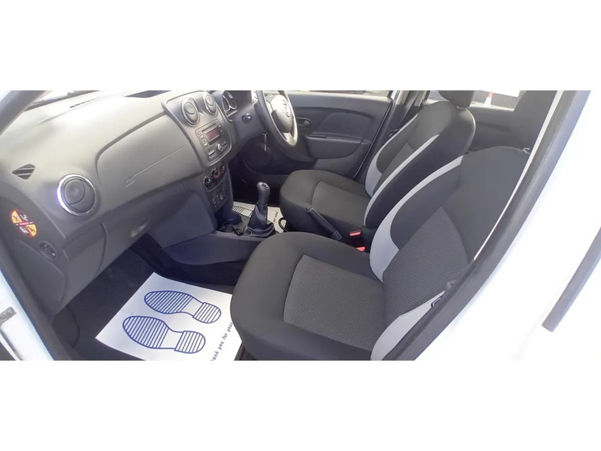 Dacia Sandero Hatchback, Petrol, 2015, White