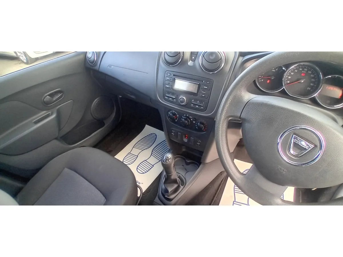 Dacia Sandero Hatchback, Petrol, 2015, White