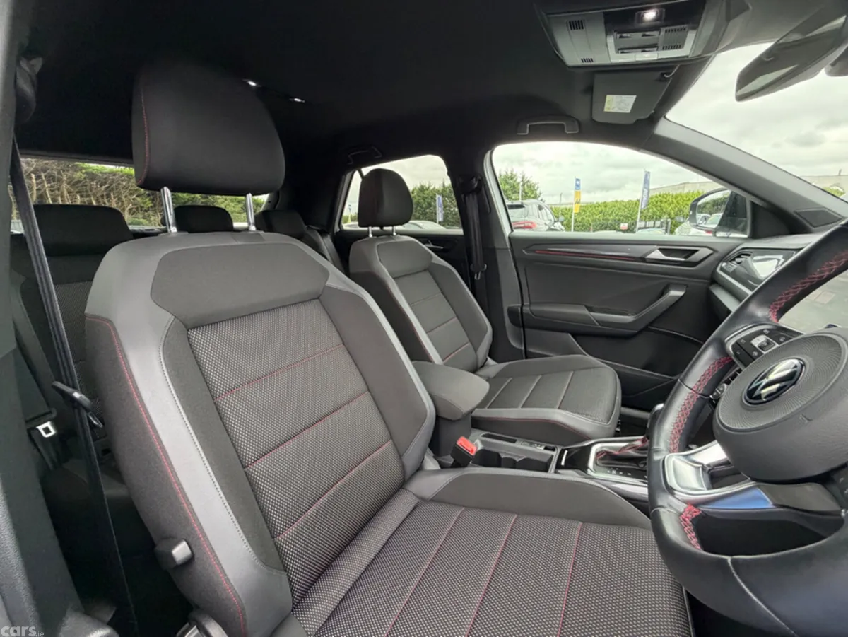Volkswagen T-Roc SUV, Diesel, 2021, White