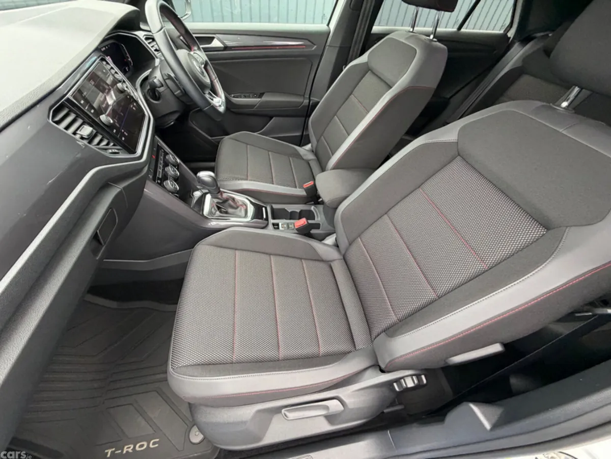 Volkswagen T-Roc SUV, Diesel, 2021, White