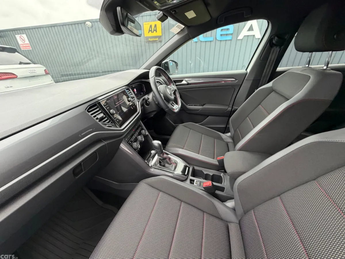 Volkswagen T-Roc SUV, Diesel, 2021, White