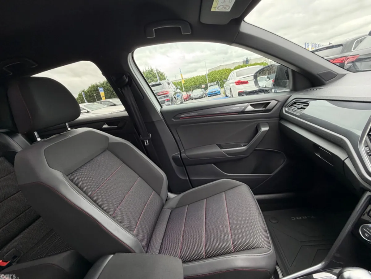 Volkswagen T-Roc SUV, Diesel, 2021, White