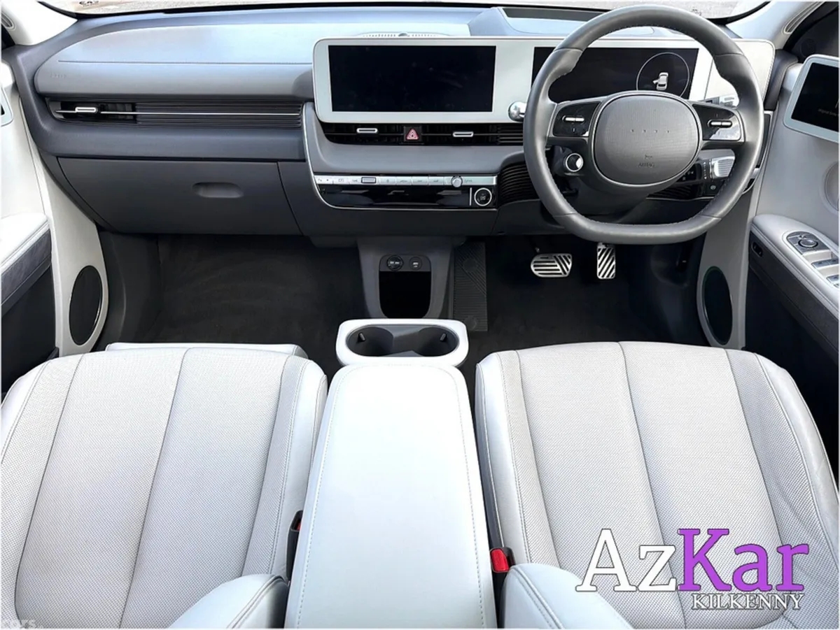 Hyundai IONIQ 5 Hatchback, Electric, 2023, Gold