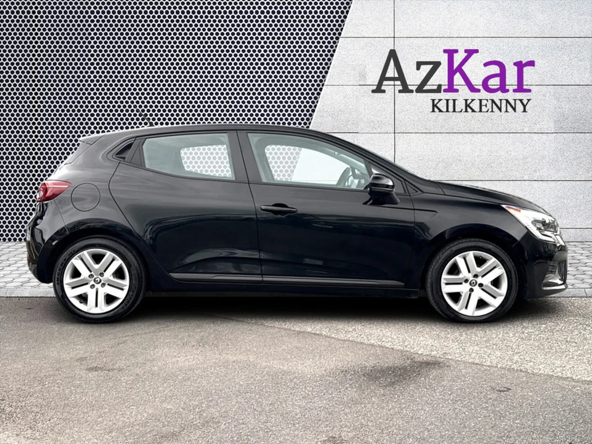 Renault Clio Hatchback, Petrol, 2023, Black