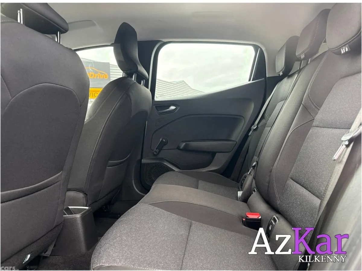 Renault Clio Hatchback, Petrol, 2023, Black