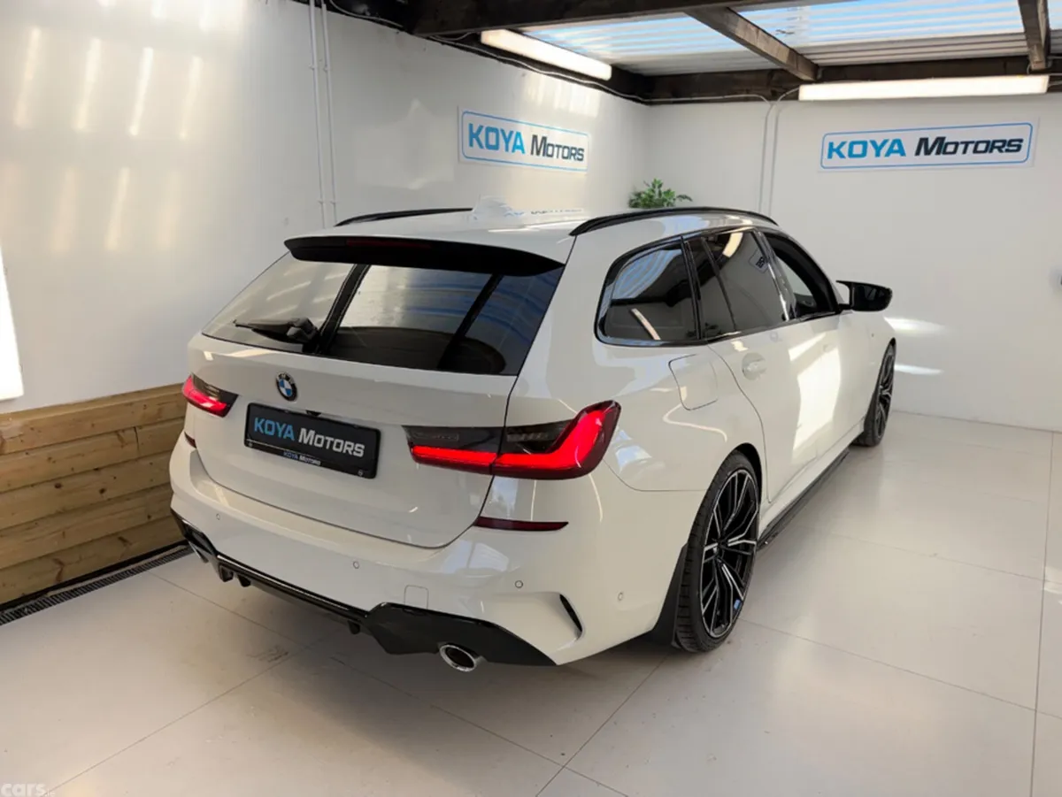 BMW 3-Series Estate, Diesel, 2021, White
