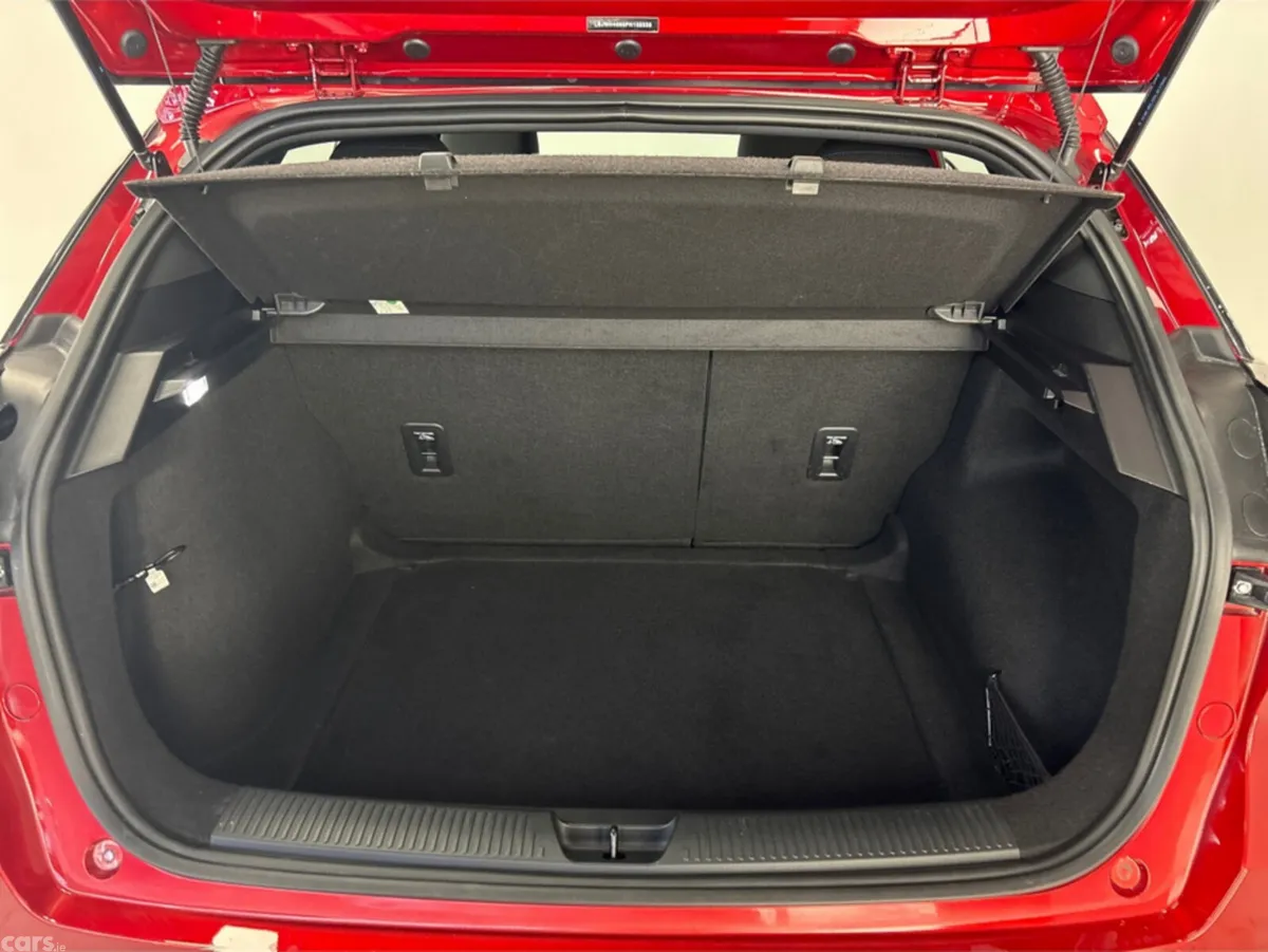 MG 4 Hatchback, Electric, 2024, Red