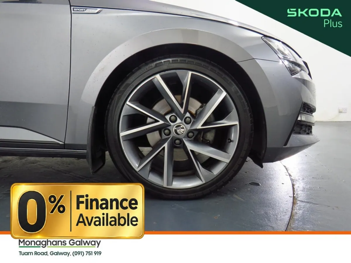 Skoda Superb Hatchback, Diesel, 2023, Grey