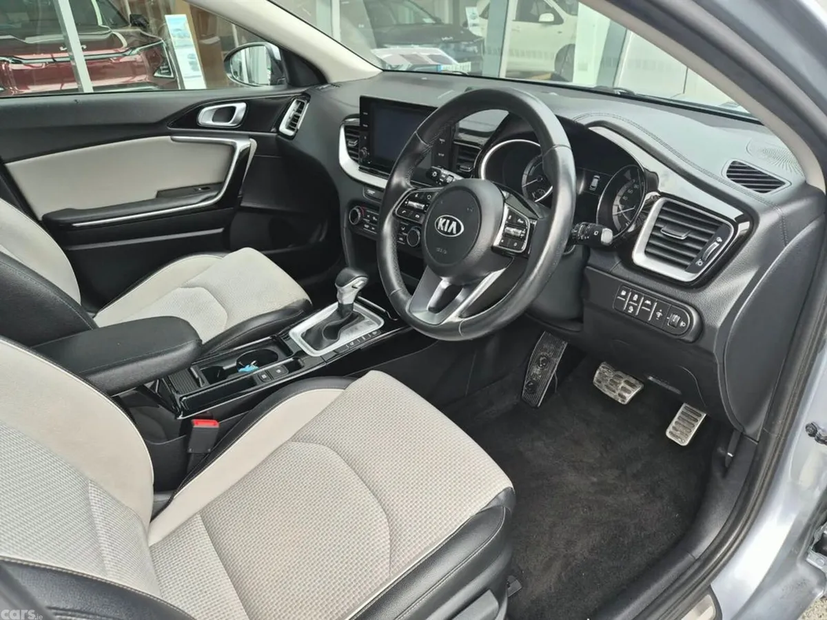 Kia Ceed Estate, Petrol Plug-in Hybrid, 2021, Grey
