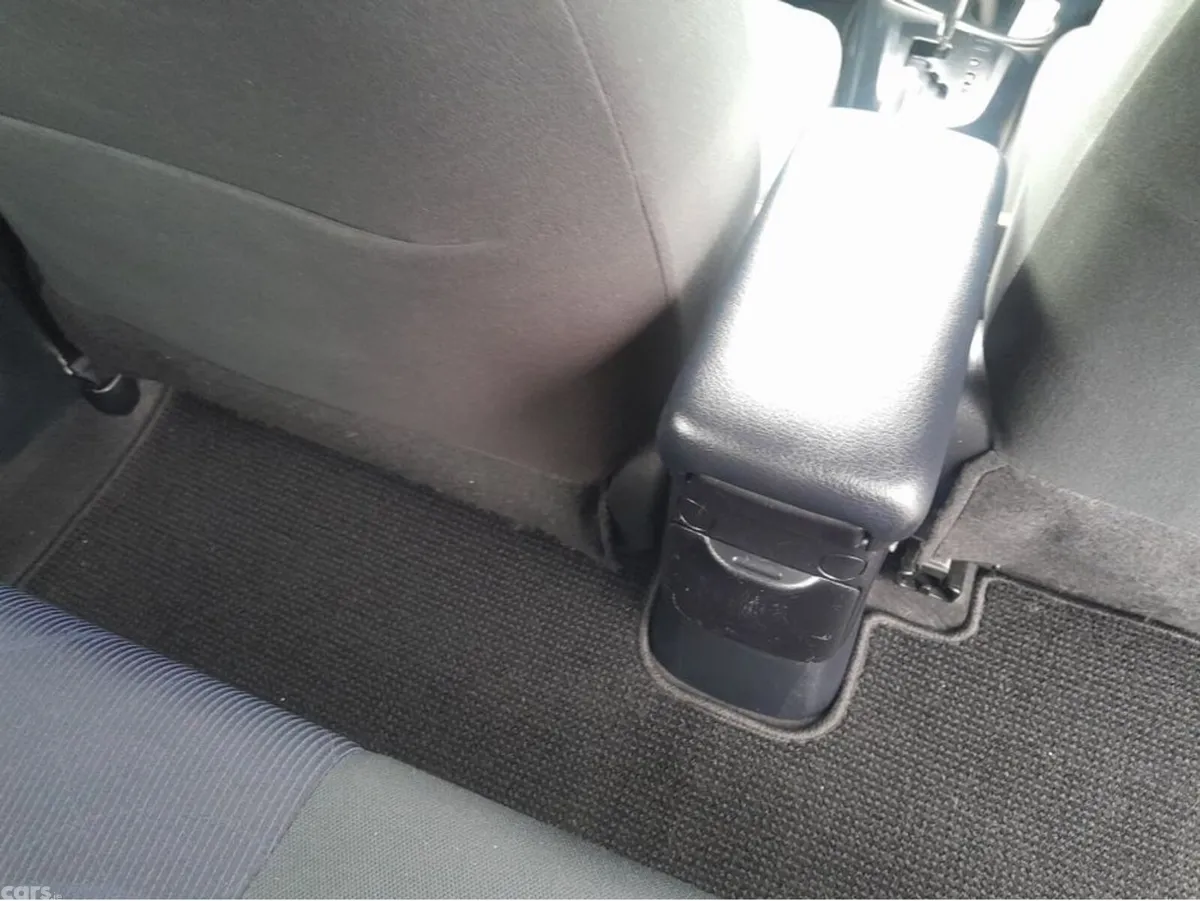 Toyota Aqua Hatchback, Petrol Hybrid, 2016, White