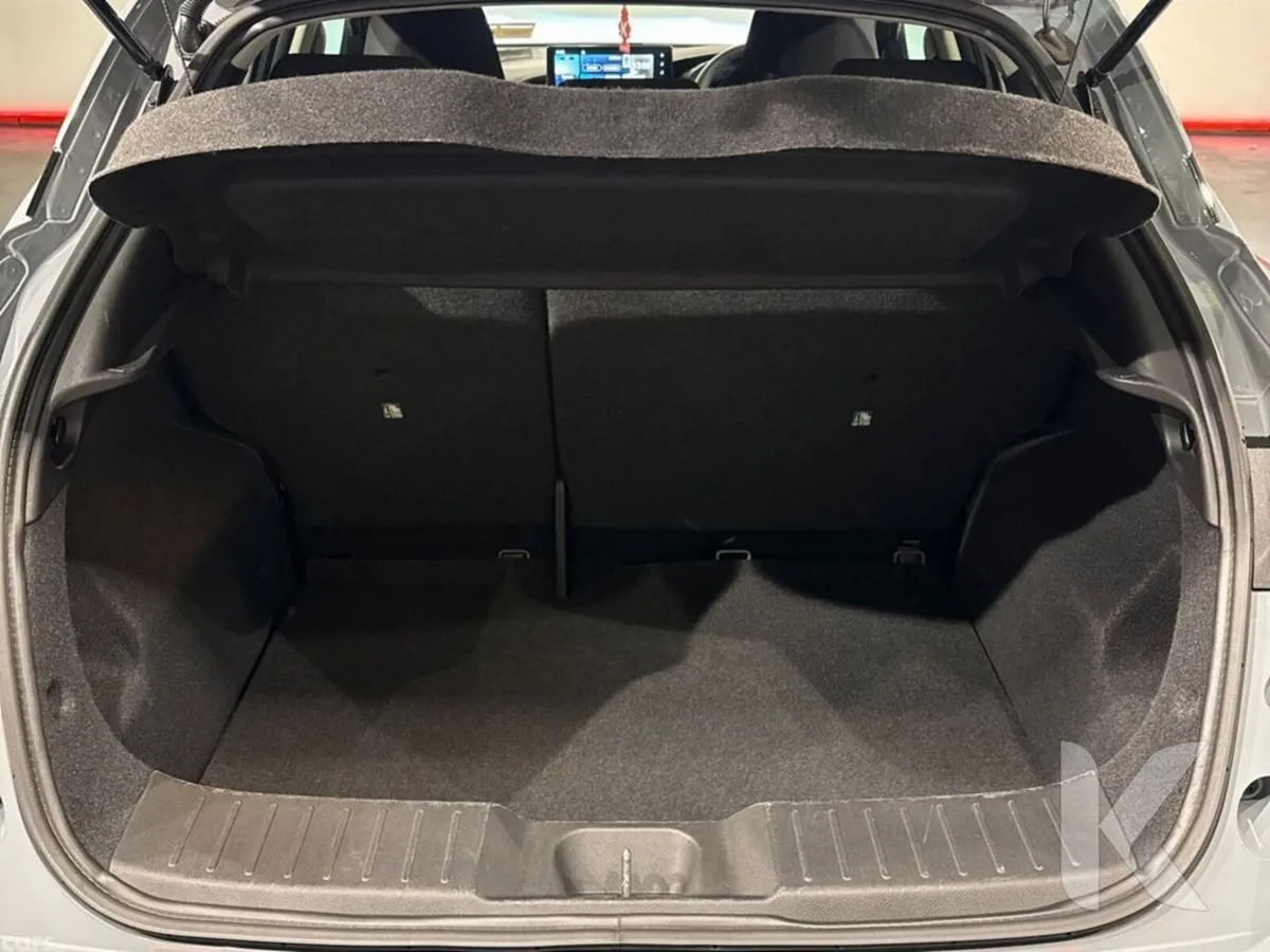 Nissan Juke MPV, Petrol, 2025, Grey