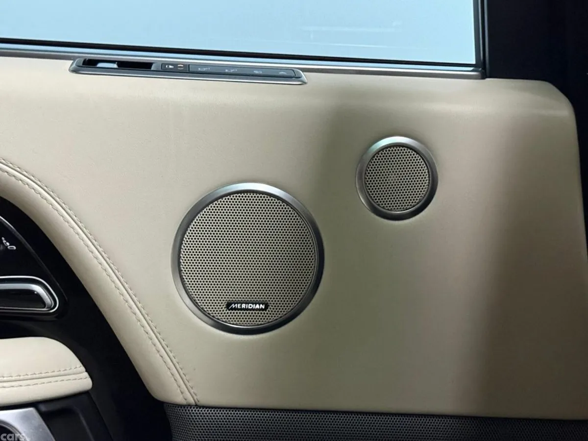 Land Rover Range Rover SUV, Petrol Plug-in Hybrid, 2019, Grey