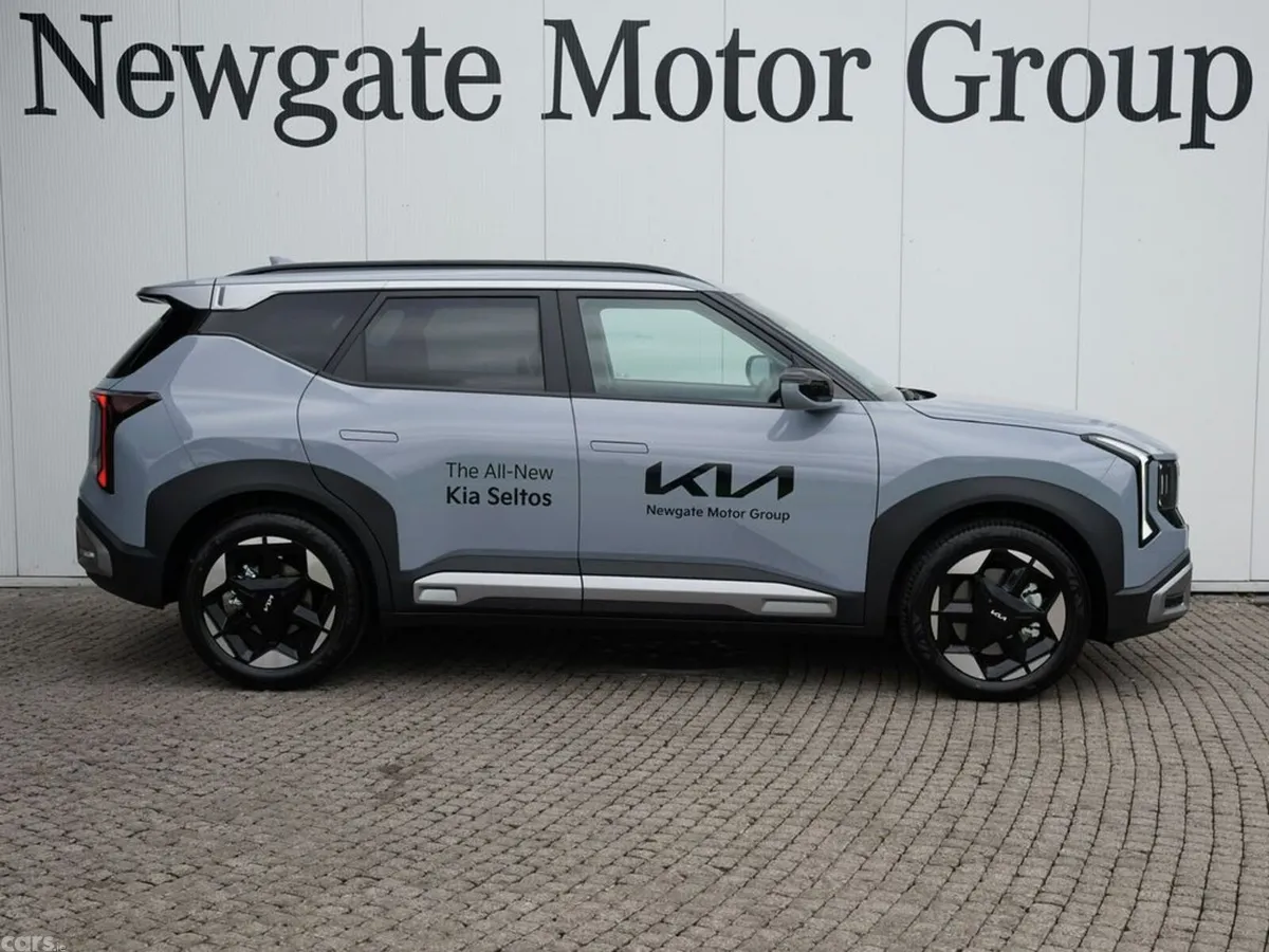 Kia Seltos SUV, Petrol, 2027, Grey