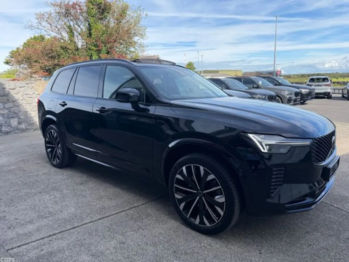 Volvo XC90 SUV, Petrol Plug-in Hybrid, 2026, Black