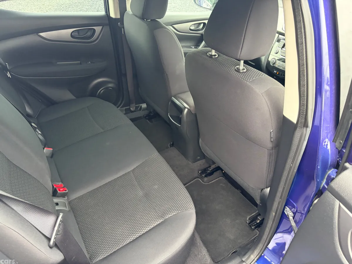 Nissan Qashqai MPV, Petrol, 2018, Blue