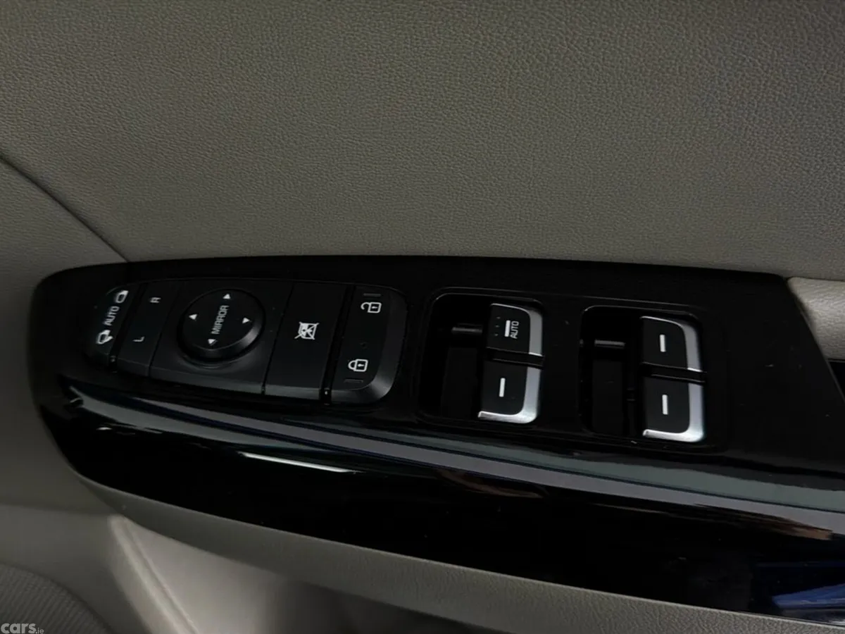 Kia Sportage SUV, Diesel Hybrid, 2020, Blue