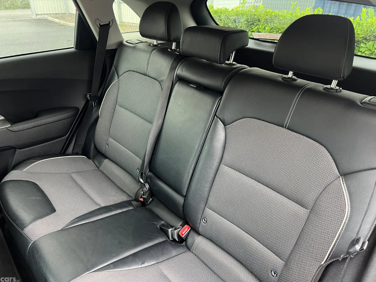Kia e-Niro SUV, Electric, 2022, Red