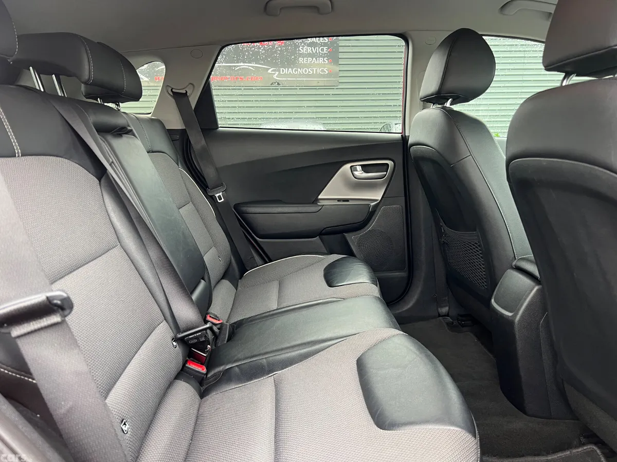 Kia e-Niro SUV, Electric, 2022, Red