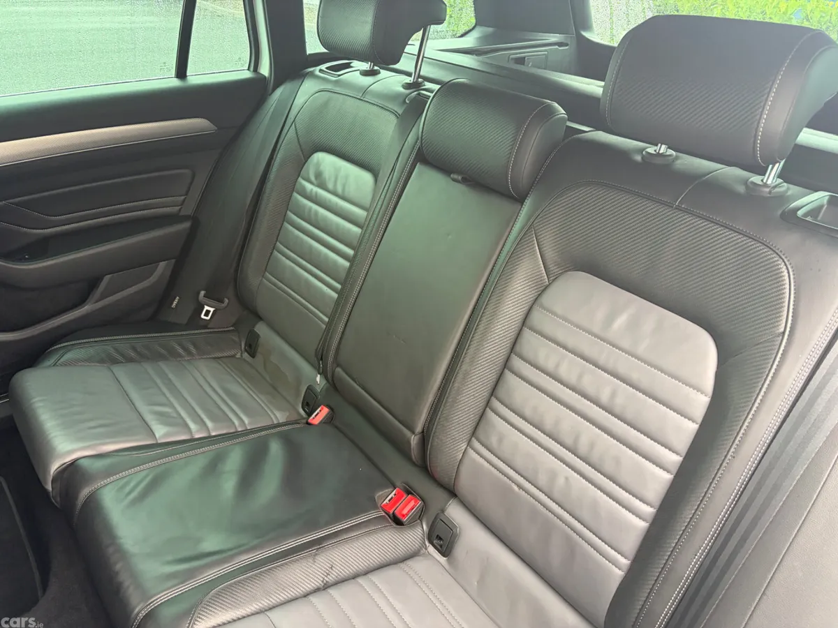 Volkswagen Passat Estate, Diesel, 2020, White