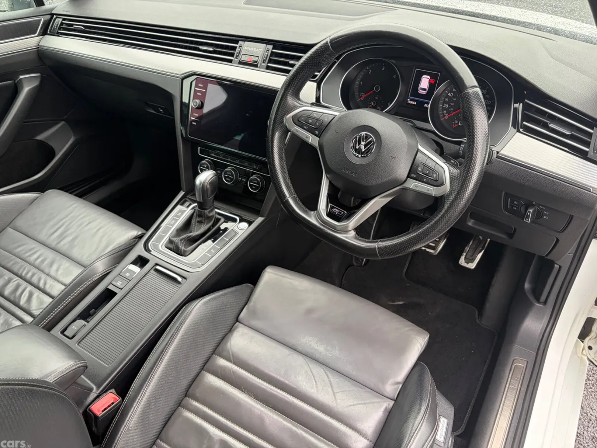 Volkswagen Passat Estate, Diesel, 2020, White
