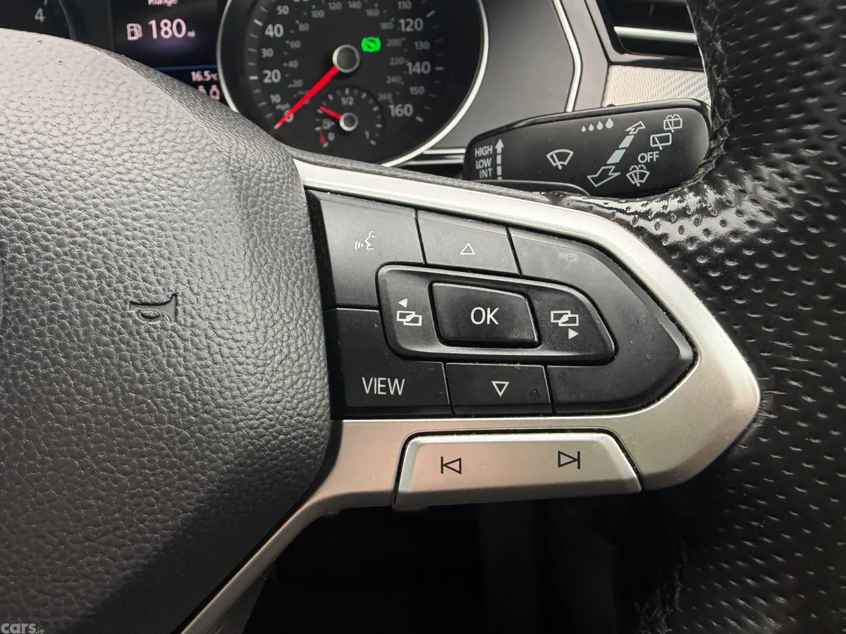 Volkswagen Passat Estate, Diesel, 2020, White
