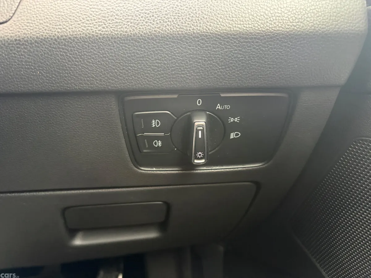 Volkswagen Passat Estate, Diesel, 2020, White