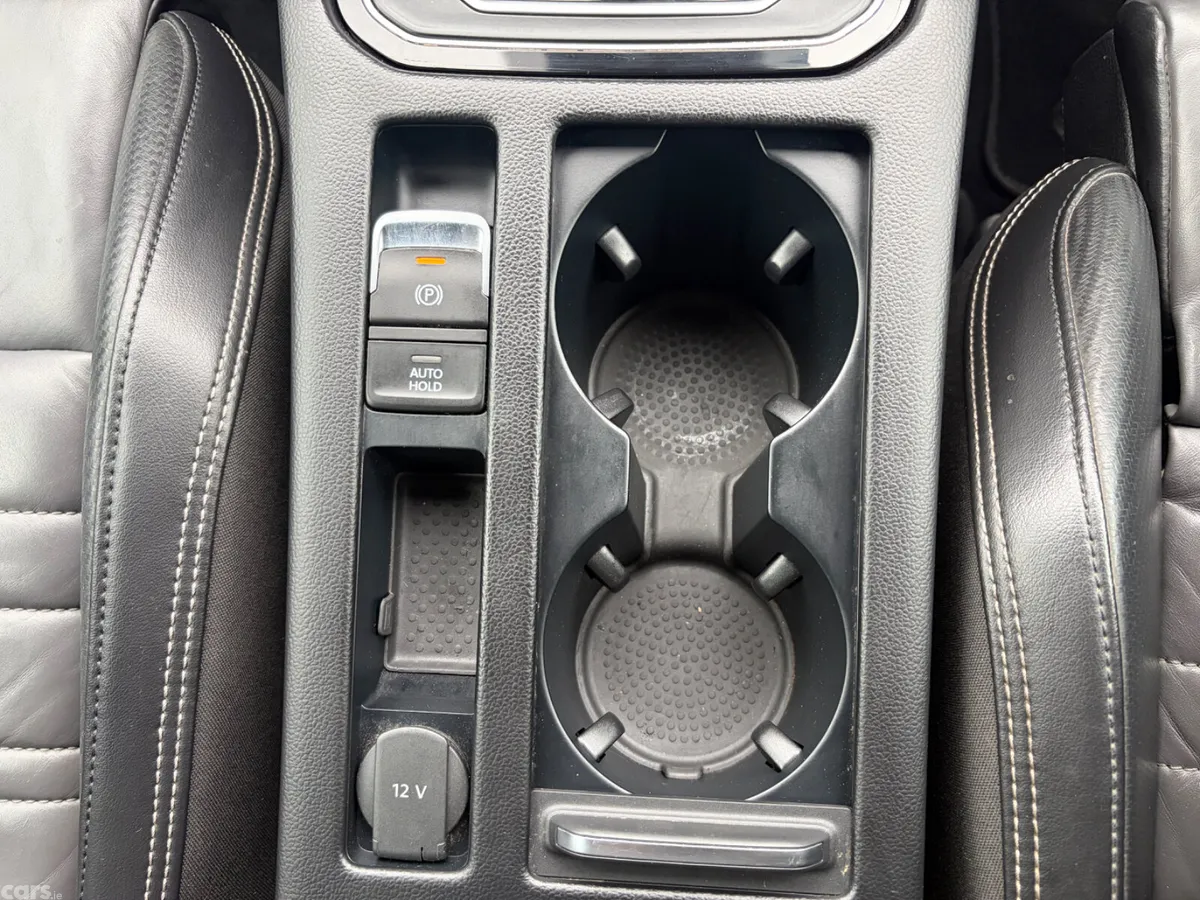 Volkswagen Passat Estate, Diesel, 2020, White