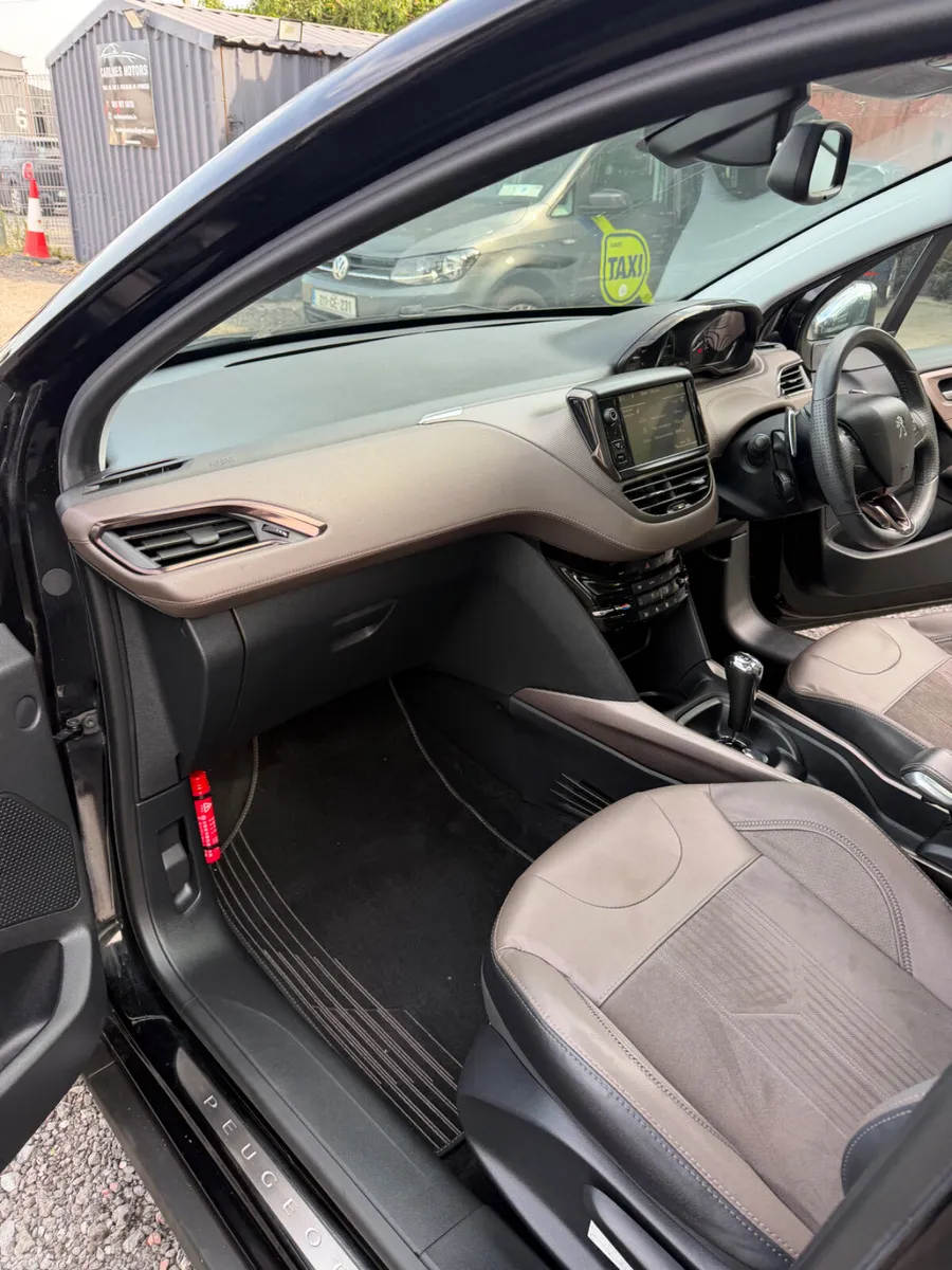 Peugeot 2008 Estate, Petrol, 2014, Black