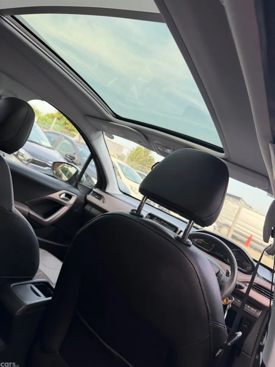 Peugeot 2008 Estate, Petrol, 2014, Black