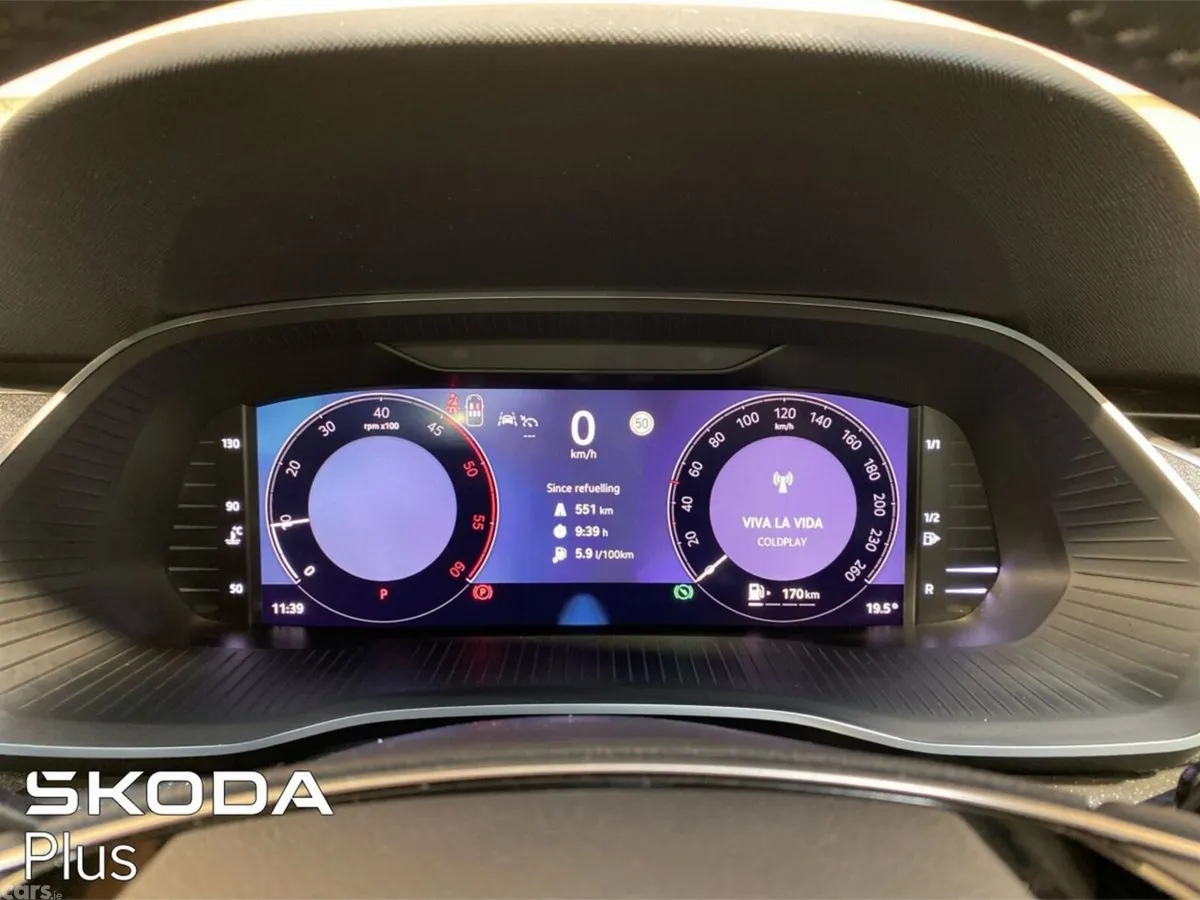 Skoda Octavia Saloon, Diesel, 2025, Blue