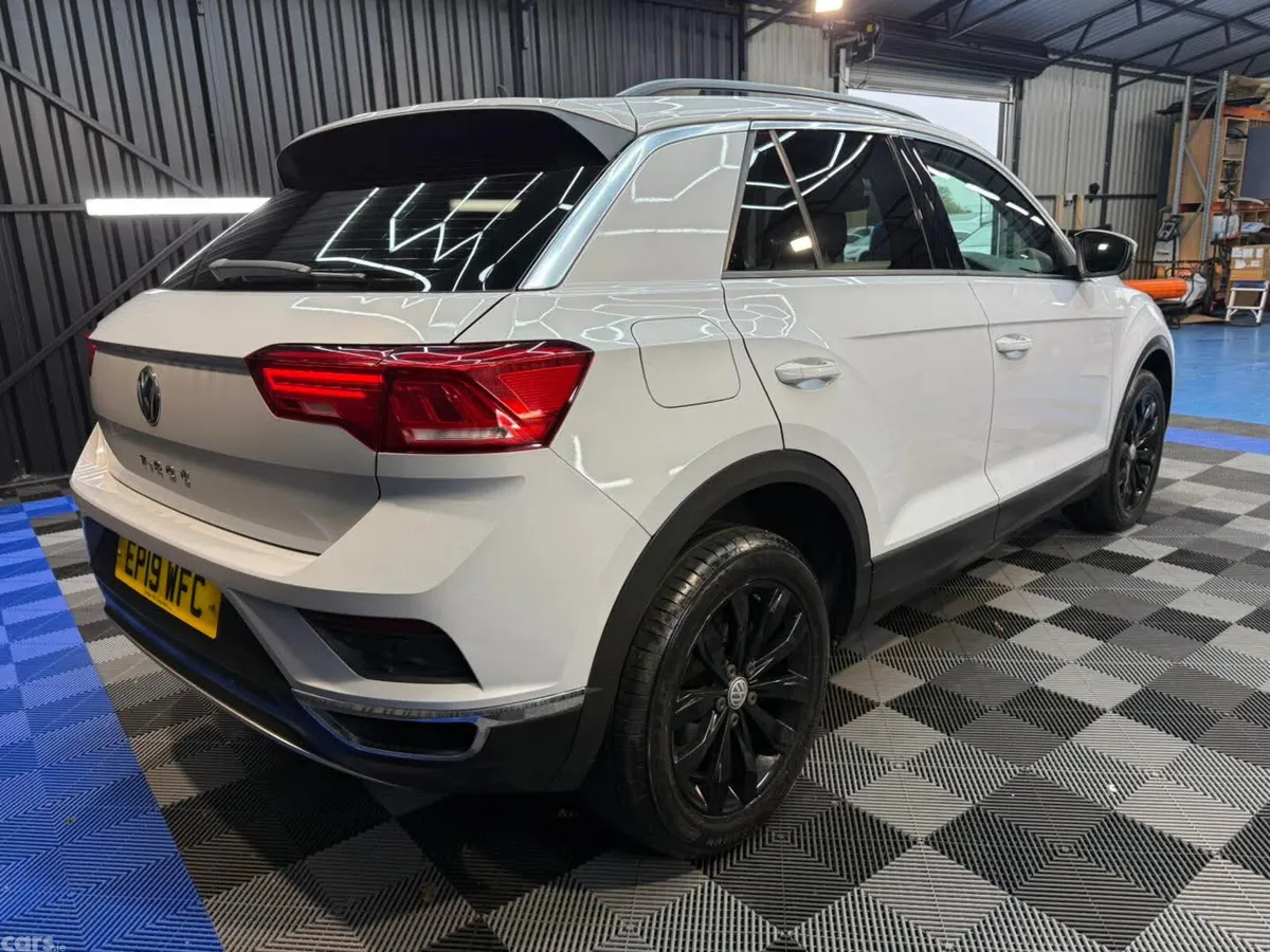 Volkswagen T-Roc SUV, Diesel, 2019, Silver