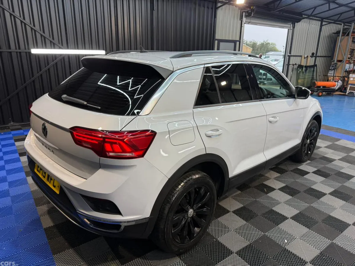 Volkswagen T-Roc SUV, Diesel, 2019, Silver
