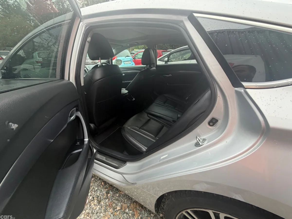 Hyundai i40 Saloon, Diesel, 2016, Silver