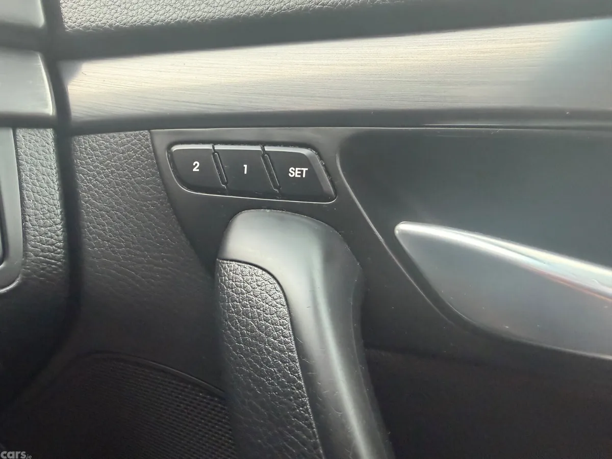 Hyundai i40 Saloon, Diesel, 2016, Silver