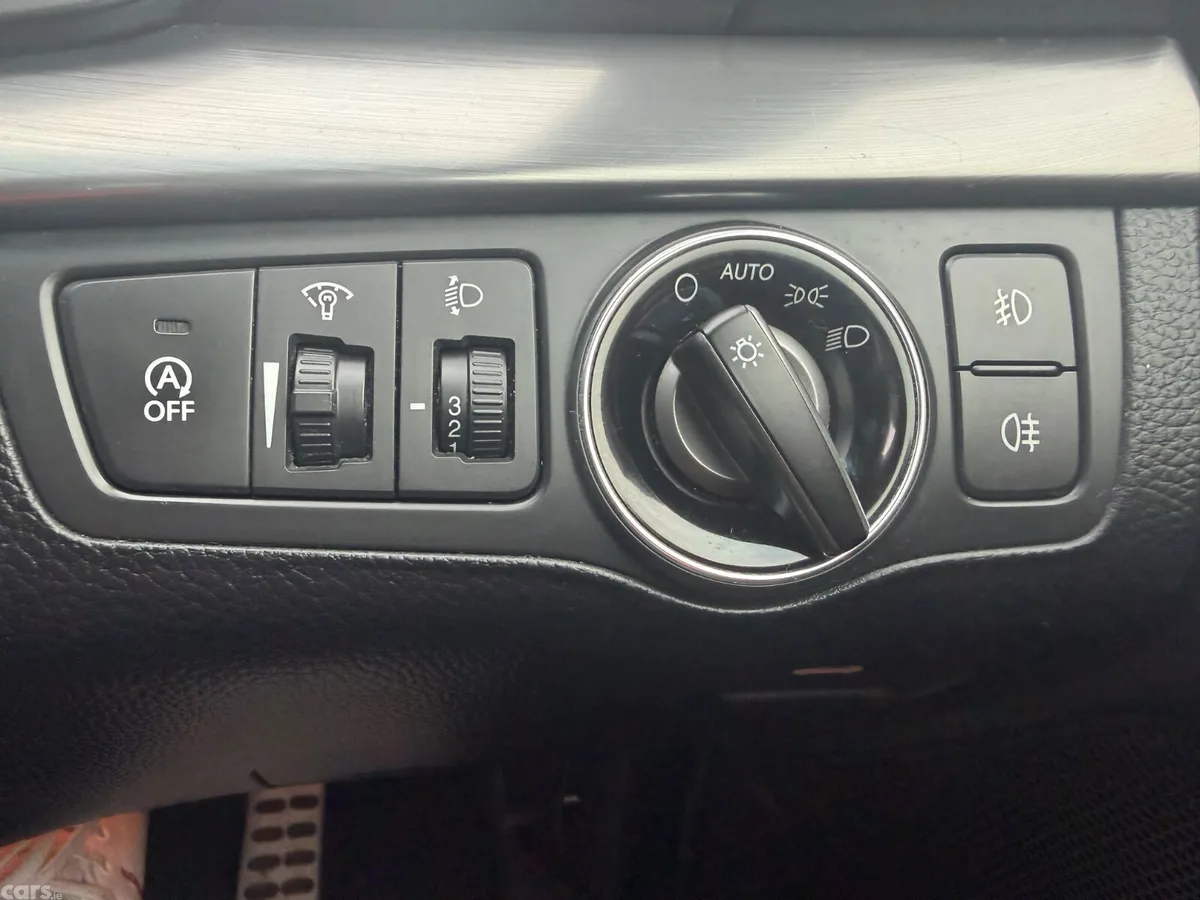 Hyundai i40 Saloon, Diesel, 2016, Silver