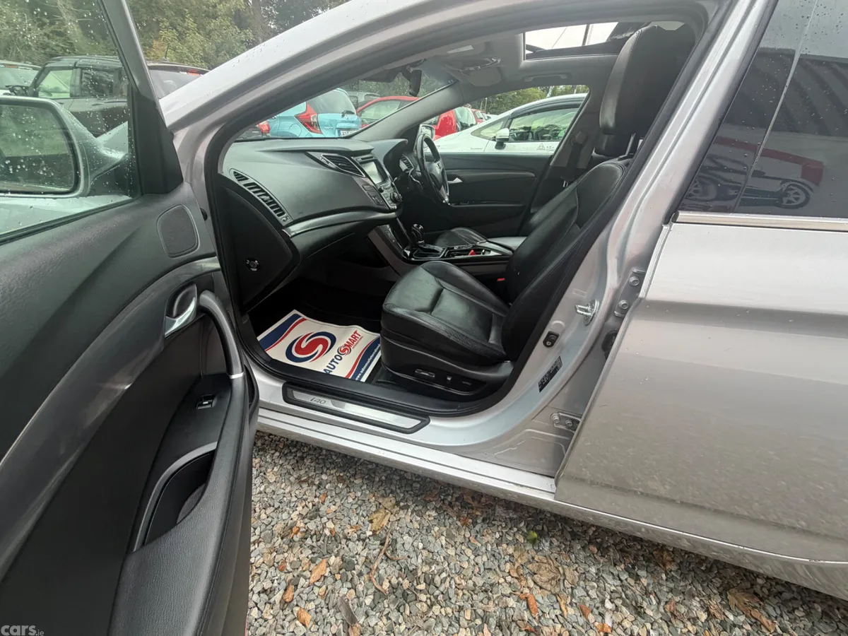 Hyundai i40 Saloon, Diesel, 2016, Silver