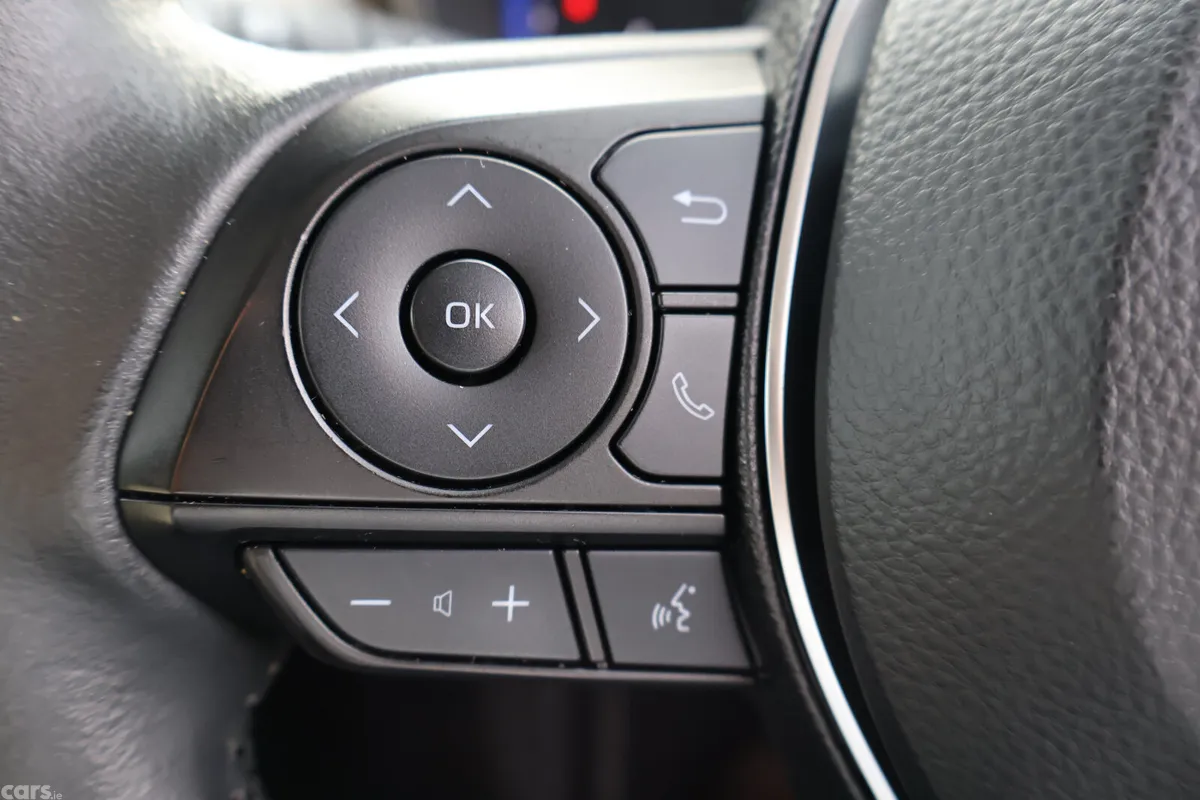 Toyota Corolla Saloon, Petrol Hybrid, 2019, Brown