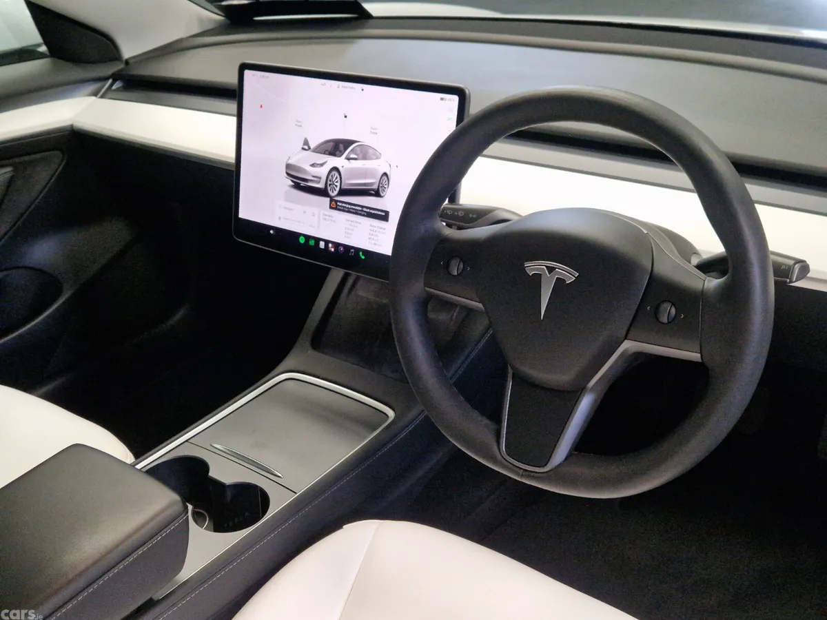 Tesla Model 3 Saloon, Electric, 2022, White