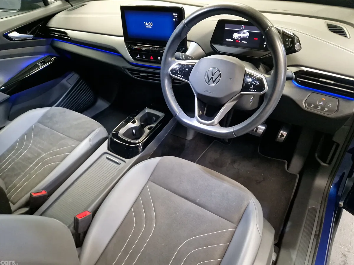 Volkswagen ID.4 Estate, Electric, 2023, Blue