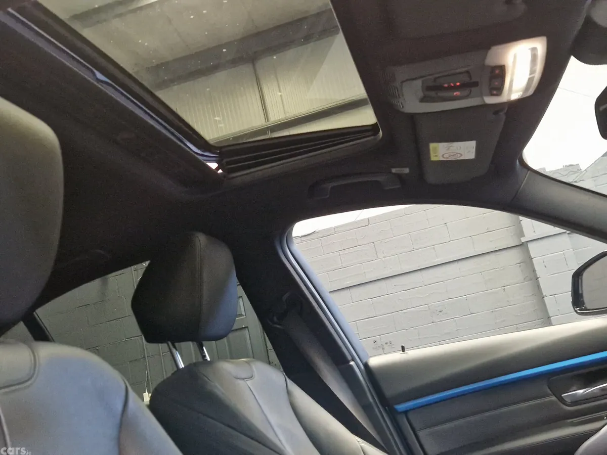 BMW 3-Series Saloon, Petrol Plug-in Hybrid, 2017, Blue