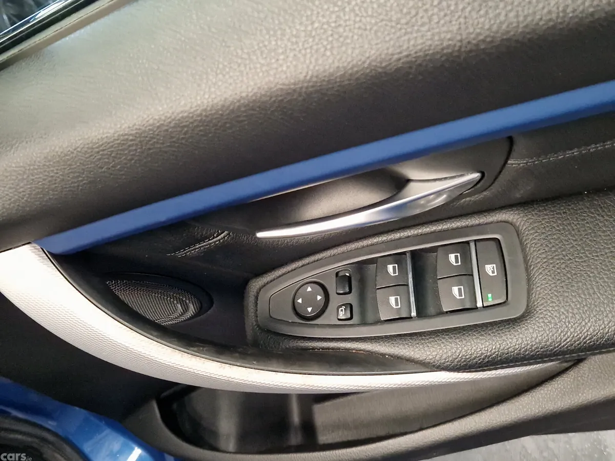 BMW 3-Series Saloon, Petrol Plug-in Hybrid, 2017, Blue